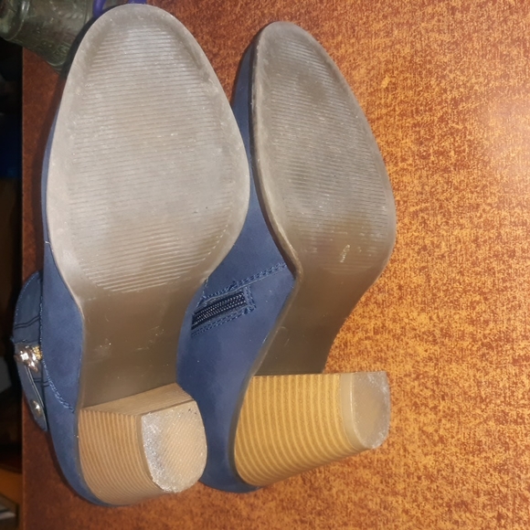 Apt 9 Size 7 (SKU stock shelf) - Picture 3 of 4